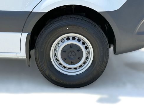 New 2025 Mercedes-Benz Sprinter 2500 image 11