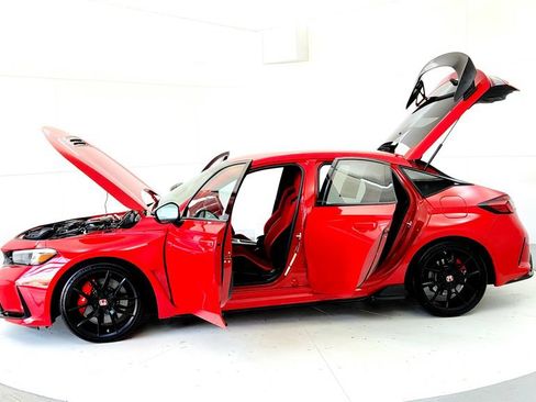 Used 2025 Honda Civic Type R image 10
