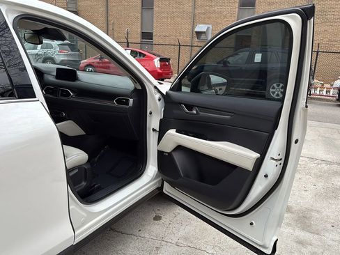 Used 2017 MAZDA CX-5 Grand Select image 24