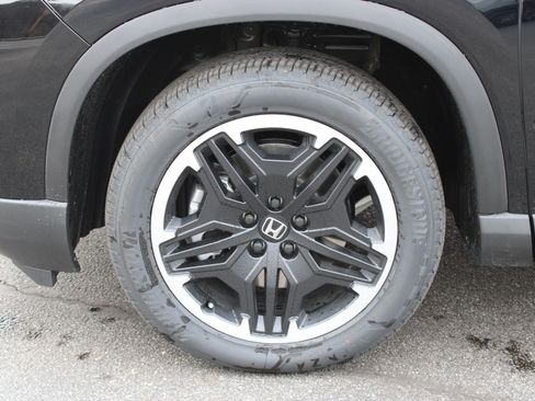 New 2026 Honda Pilot Touring image 13