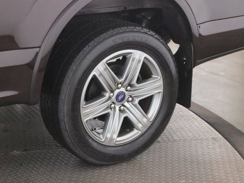 Used 2018 Ford F150 XLT w/ Equipment Group 302A Luxury image 14