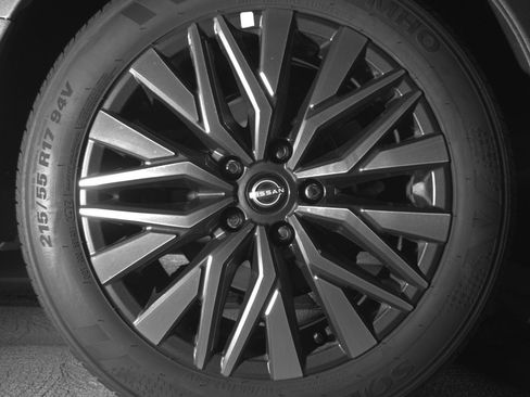 Used 2025 Nissan Altima 2.5 SV image 15