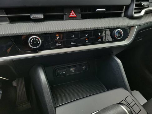 Certified 2023 Kia Sportage LX FWD image 25