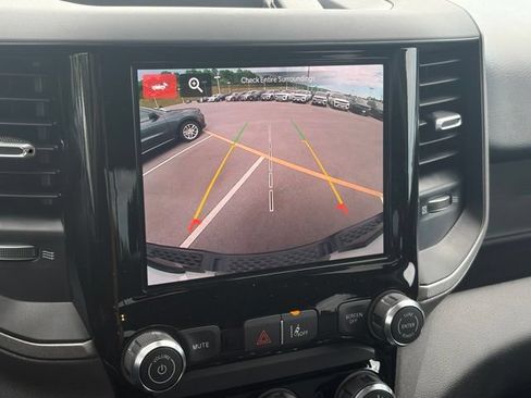 New 2026 RAM 1500 Tradesman AWD/4WD image 3