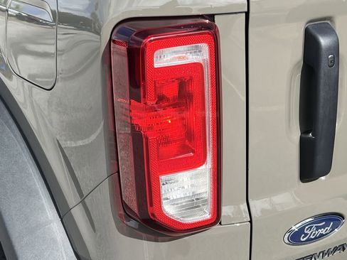 New 2025 Ford Bronco Big Bend w/ Black Diamond Package image 7