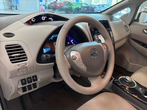 Used 2012 Nissan Leaf SL FWD image 15