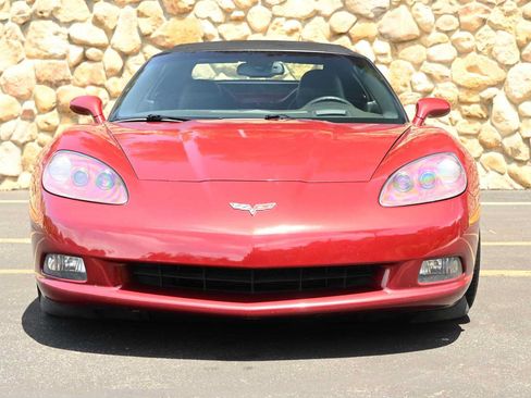 Used 2006 Chevrolet Corvette Convertible w/ Preferred Equipment Group RWD image 6
