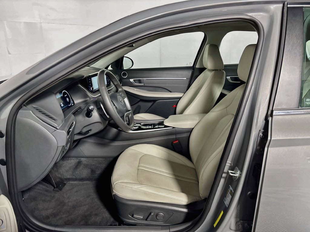 Used 2022 Hyundai Sonata Limited FWD image 11