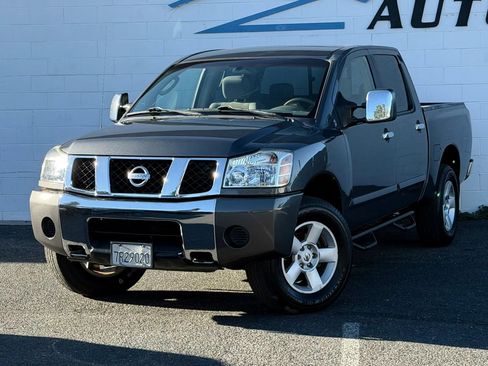Used 2004 Nissan Titan SE w/ (Tow) Big Tow Pkg AWD/4WD image 1