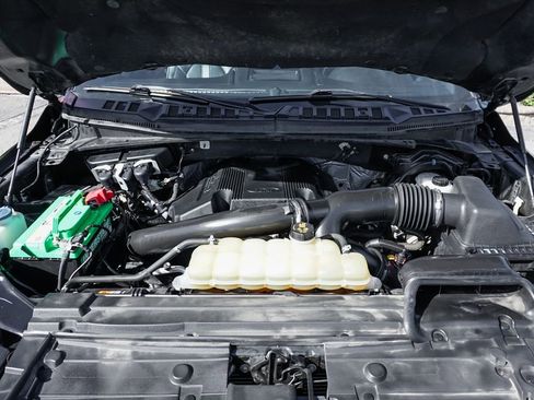 Used 2020 Ford F150 Platinum w/ Equipment Group 701A Luxury image 12