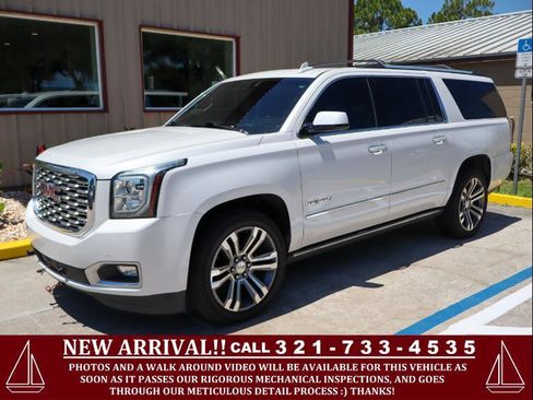 Used 2018 GMC Yukon XL Denali w/ Denali Ultimate Package AWD/4WD image 1
