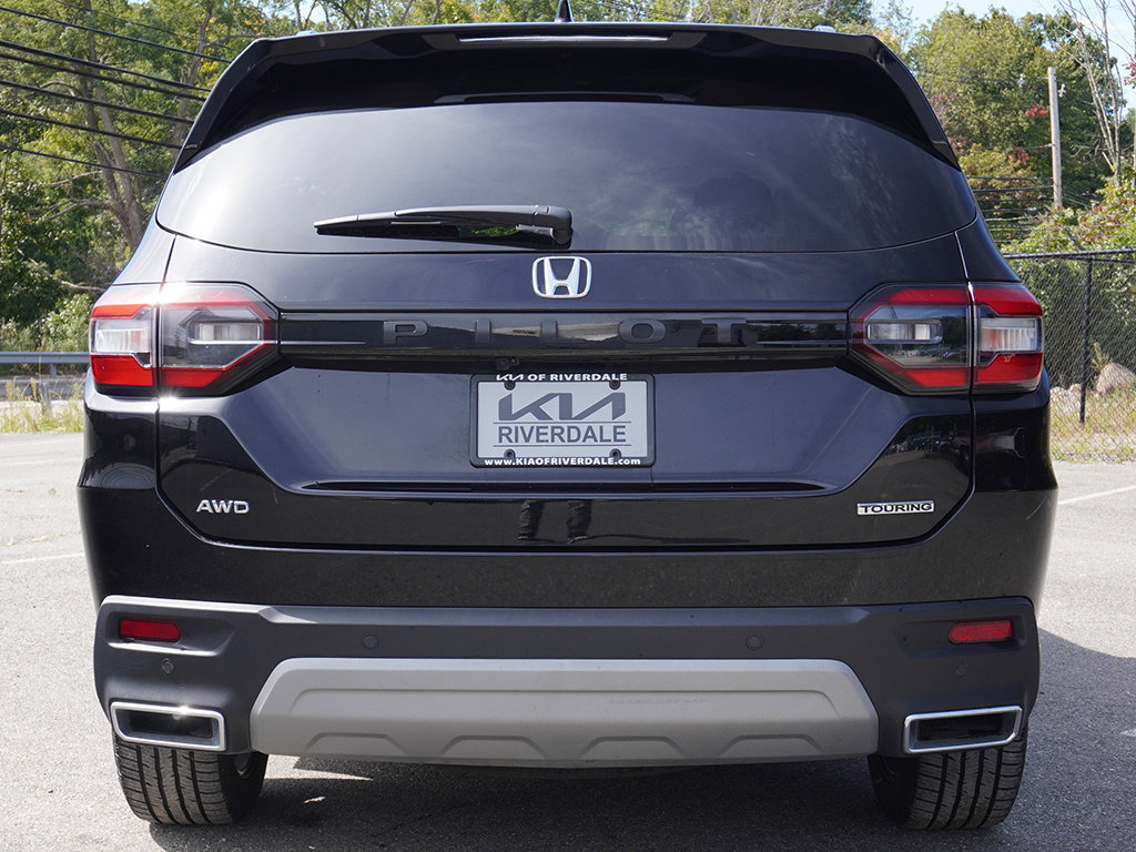 Used 2024 Honda Pilot Touring image 15