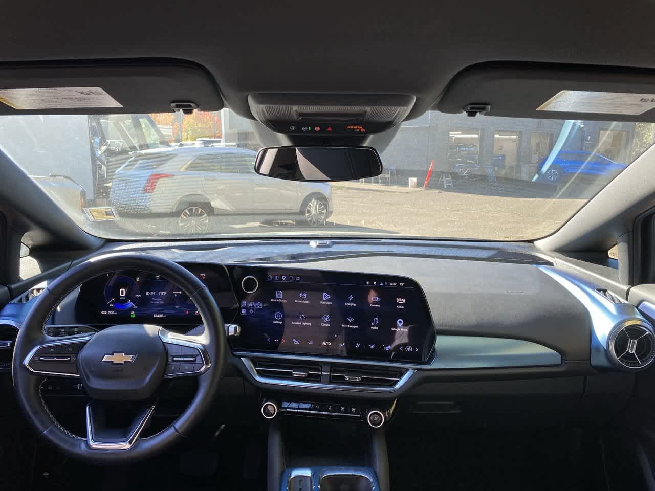 Used 2024 Chevrolet Equinox EV LT AWD/4WD image 12