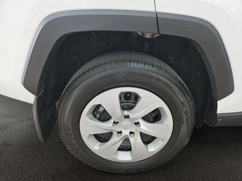 Used 2025 Toyota RAV4 LE FWD image 43