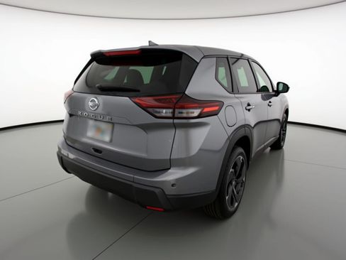Used 2025 Nissan Rogue SV FWD image 9