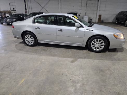 Used 2011 Buick Lucerne CX FWD image 16