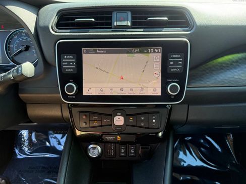 Certified 2020 Nissan Leaf SV w/ SV Technology Package FWD image 23