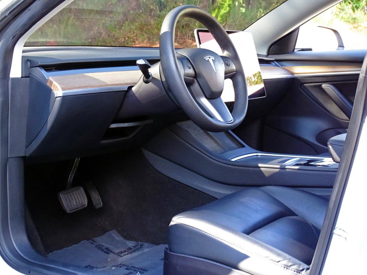 Used 2023 Tesla Model 3 Standard Range RWD image 12
