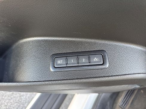 Used 2018 GMC Yukon Denali w/ Denali Ultimate Package image 38