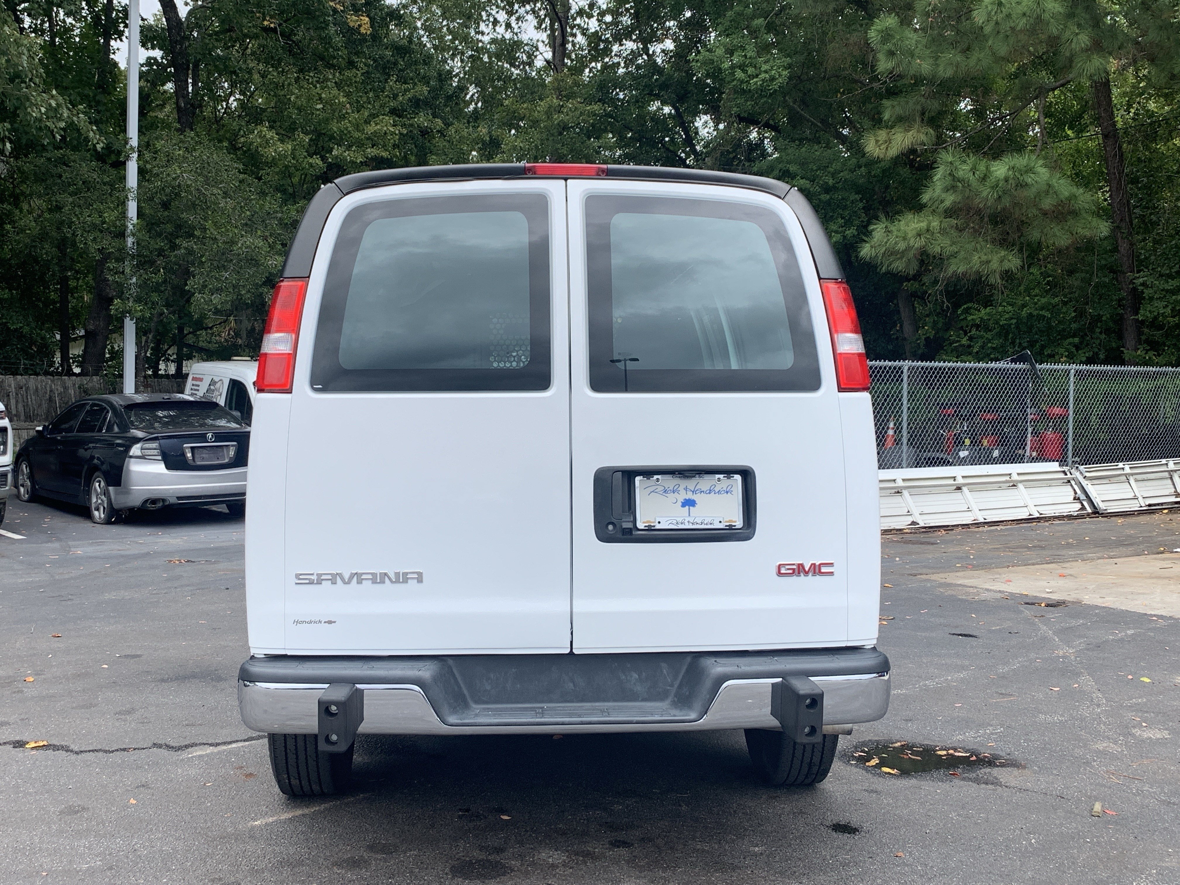 Used 2025 GMC Savana 2500 w/ Driver Convenience Package RWD image 9