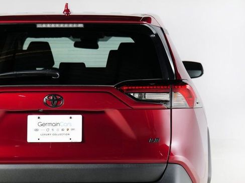 Used 2023 Toyota RAV4 LE image 29