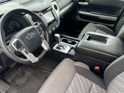 Used 2018 Toyota Tundra SR5 w/ TRD Off Road Package image 11