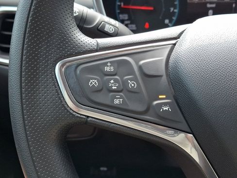 Used 2020 Chevrolet Equinox LS w/ LS Convenience Package AWD/4WD image 23