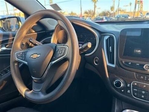 Used 2022 Chevrolet Malibu LT image 31