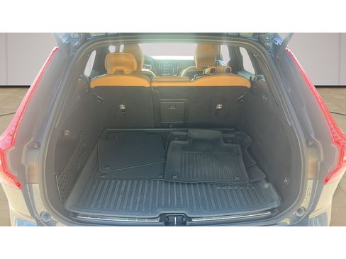 Used 2022 Volvo XC60 B6 Inscription AWD/4WD image 19
