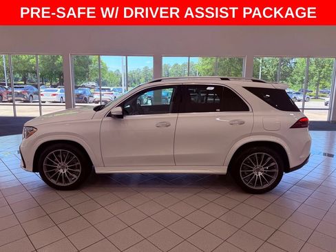 Used 2025 Mercedes-Benz GLE 450e 4MATIC image 4