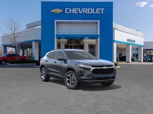 New 2026 Chevrolet Trax LT image 1