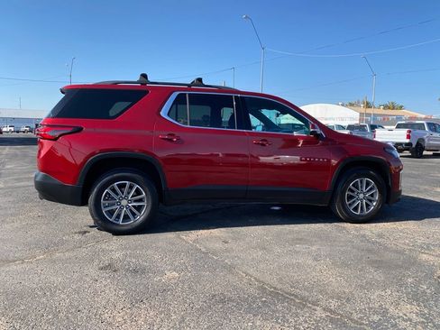 Used 2023 Chevrolet Traverse LT FWD image 5