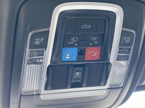 New 2026 RAM 1500 4x4 Crew Cab image 31