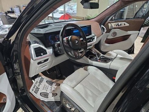Used 2023 BMW XM image 13