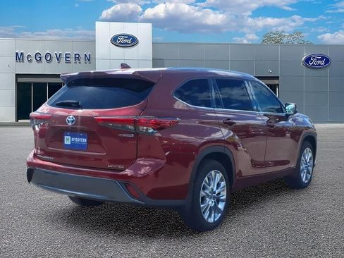 Used 2022 Toyota Highlander Limited AWD/4WD image 6