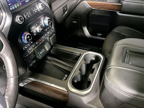 Used 2022 GMC Sierra 1500 SLT w/ SLT Premium Plus Package AWD/4WD image 13