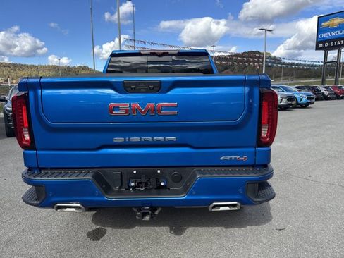 Used 2023 GMC Sierra 1500 AT4 w/ AT4 Premium Package image 5