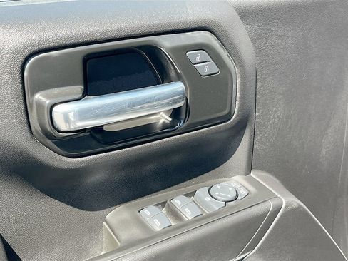 Used 2025 Chevrolet Silverado 1500 Custom w/ Turbomax Blackout Package AWD/4WD image 17