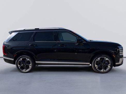New 2026 Hyundai Palisade Limited FWD image 2