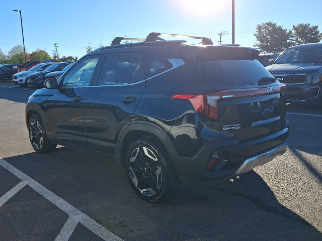 Used 2024 Kia Seltos SX w/ SX Sunroof Package AWD/4WD image 4