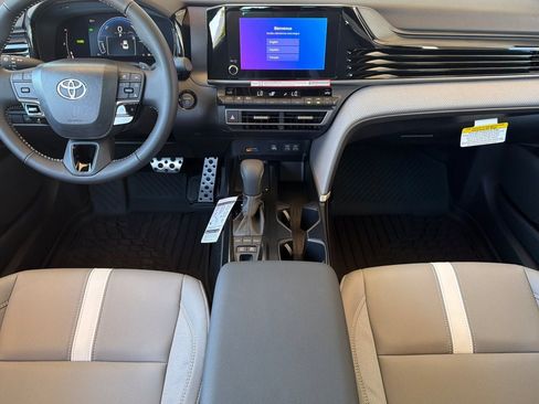 New 2026 Toyota Camry SE w/ Convenience Package FWD image 16