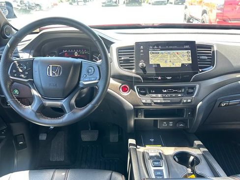 Used 2024 Honda Passport TrailSport image 13