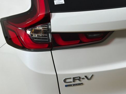 Used 2025 Honda CR-V Sport Touring image 27