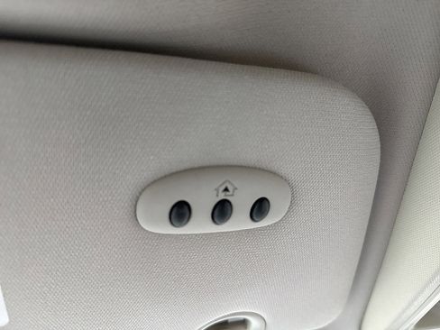 Used 2013 Chrysler Town & Country Touring-L w/ Entertainment Group #2 FWD image 49