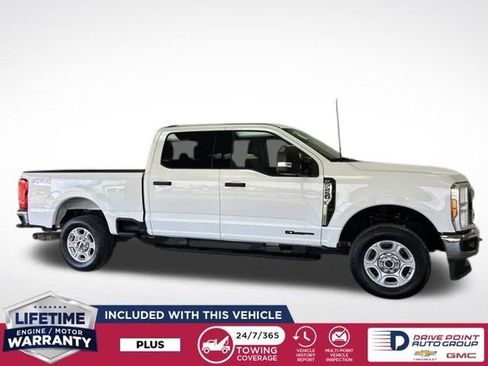 Used 2025 Ford F250 XLT AWD/4WD image 2