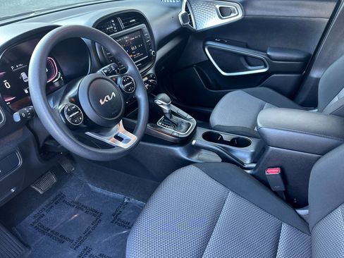 Used 2024 Kia Soul LX w/ Option Group 015 image 11