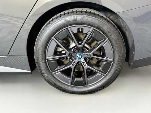 Used 2023 BMW i4 eDrive35 w/ Premium Package RWD image 11