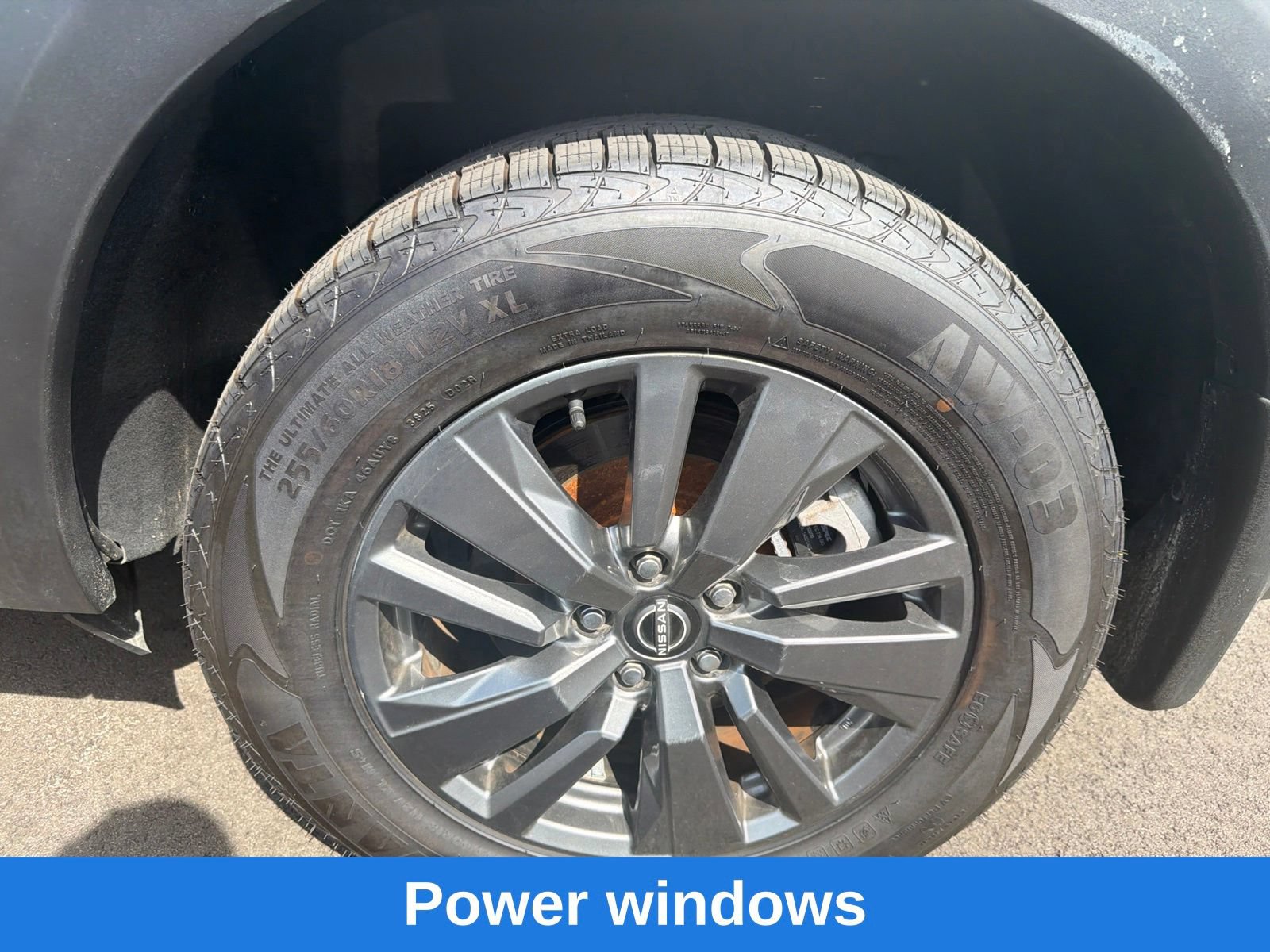 Used 2023 Nissan Pathfinder SV AWD/4WD image 30
