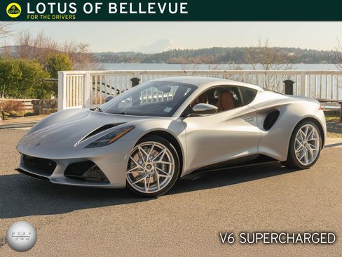 New 2026 Lotus Emira SE image 1