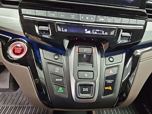 New 2026 Honda Odyssey Touring image 20